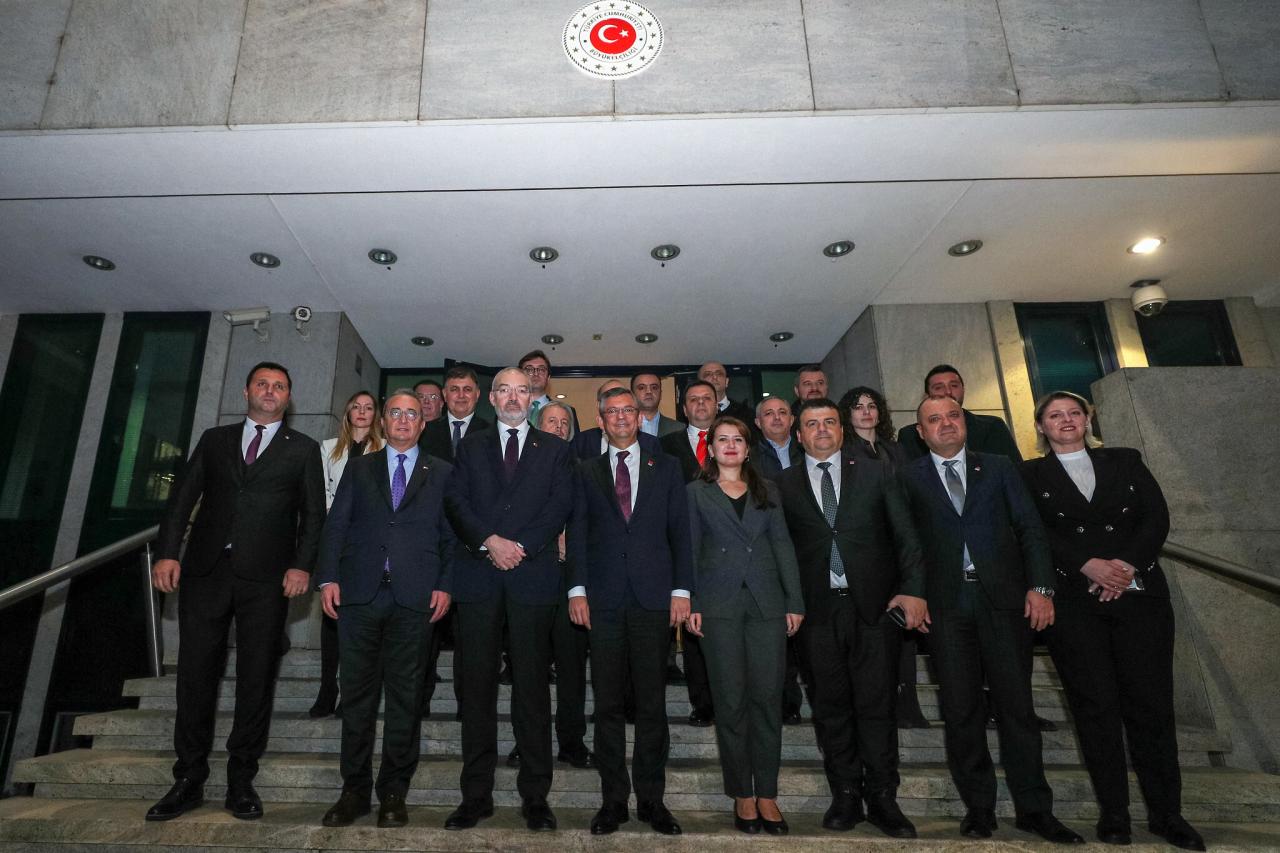 CHP Genel Başkanı Özgür Özel Bosna Hersek'te...