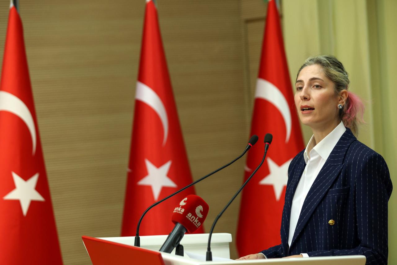 Gülşah Deniz Atalar: “Çocuklarımızın Depremde Yaşadıkları Korku Yetmedi Mi?”