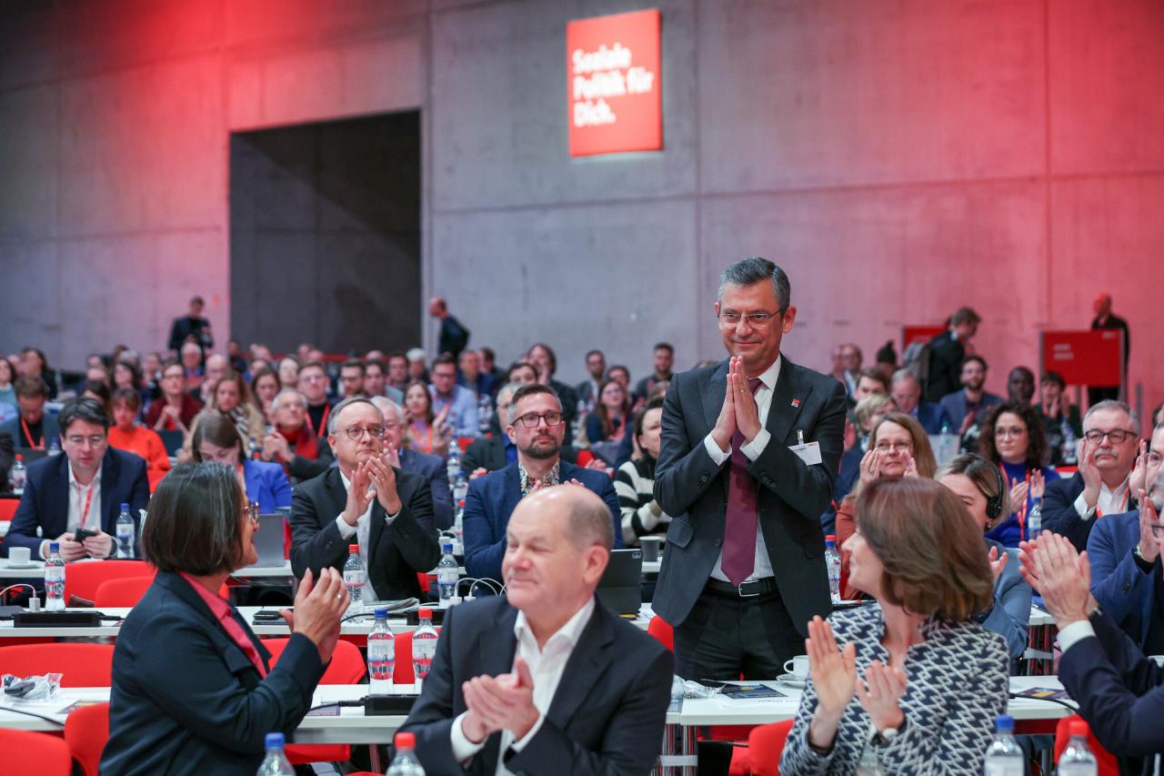 CHP Genel Başkanı Özgür Özel, Berlin’de Almanya SPD Olağan Kongresine Katıldı