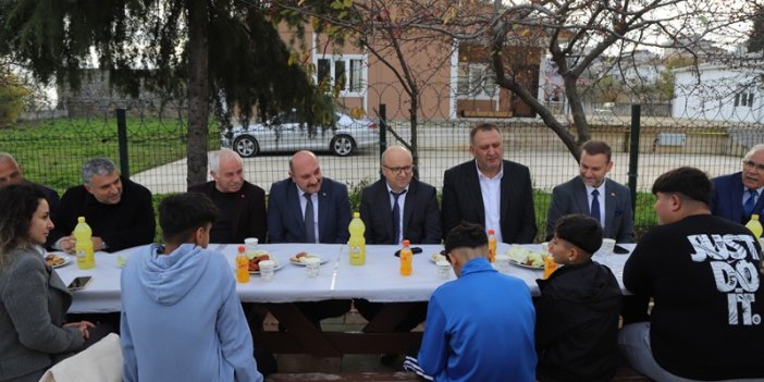 Kartal Belediyesi’nden Koruma Altındaki Çocuklara Doğum Günü Sürprizi