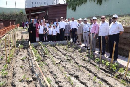 MİNİKLER EN GÜZEL BAHÇE İÇİN YARIŞTI