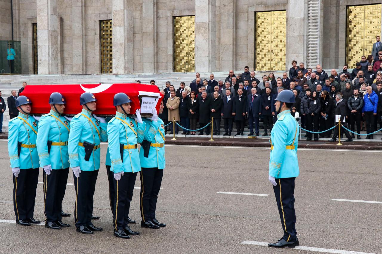 CHP Genel Başkanı Özgür Özel, Ersoy Bulut'un Cenaze Törenine Katıldı