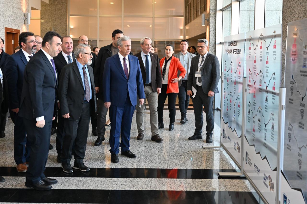 ANKARA BÜYÜKŞEHİRDEN “CUMHURİYETİMİZİN 100. YILINDA DEPREMLERE GENEL BAKIŞ VE ALINACAK ÖNLEMLER” KONFERANSI