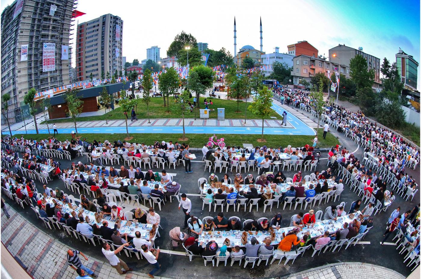 Eski Habibler’de Ek Hizmet Binası ve Meydan Hizmete Açıldı