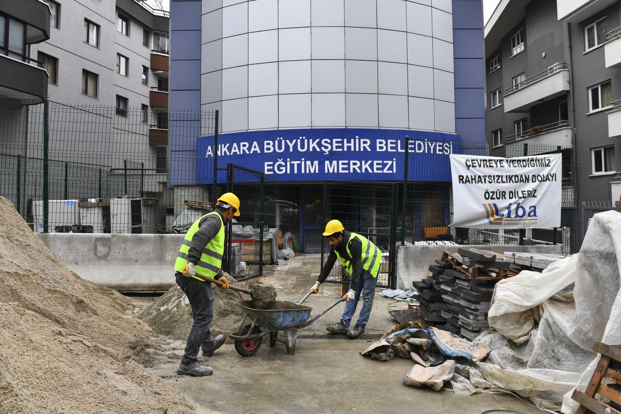 ANKARA BÜYÜKŞEHİR BELEDİYESİNİN BİRLİK MAHALLESİ’NE KAZANDIRACAĞI YENİ E-SPOR MERKEZİ’NDE ÇALIŞMALAR TÜM HIZIYLA SÜRÜYOR