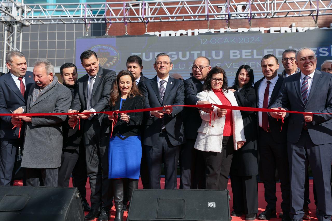 Cumhuriyet Halk Partisi Genel Başkanı Özgür Özel: “Emeğimize Sahip Çıkmak İçin Pazar Günü Tandoğan Meydanı’ndayız”