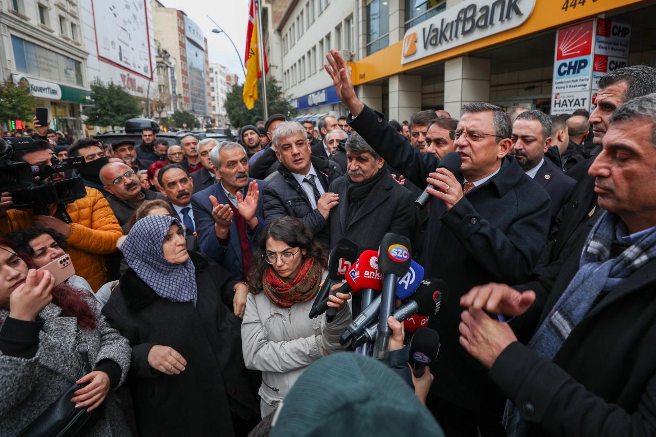 Cumhuriyet Halk Partisi Lideri Özgür Özel, Elazığ’da: “Dirençli Bir Kent İçin Yetki İstiyoruz”