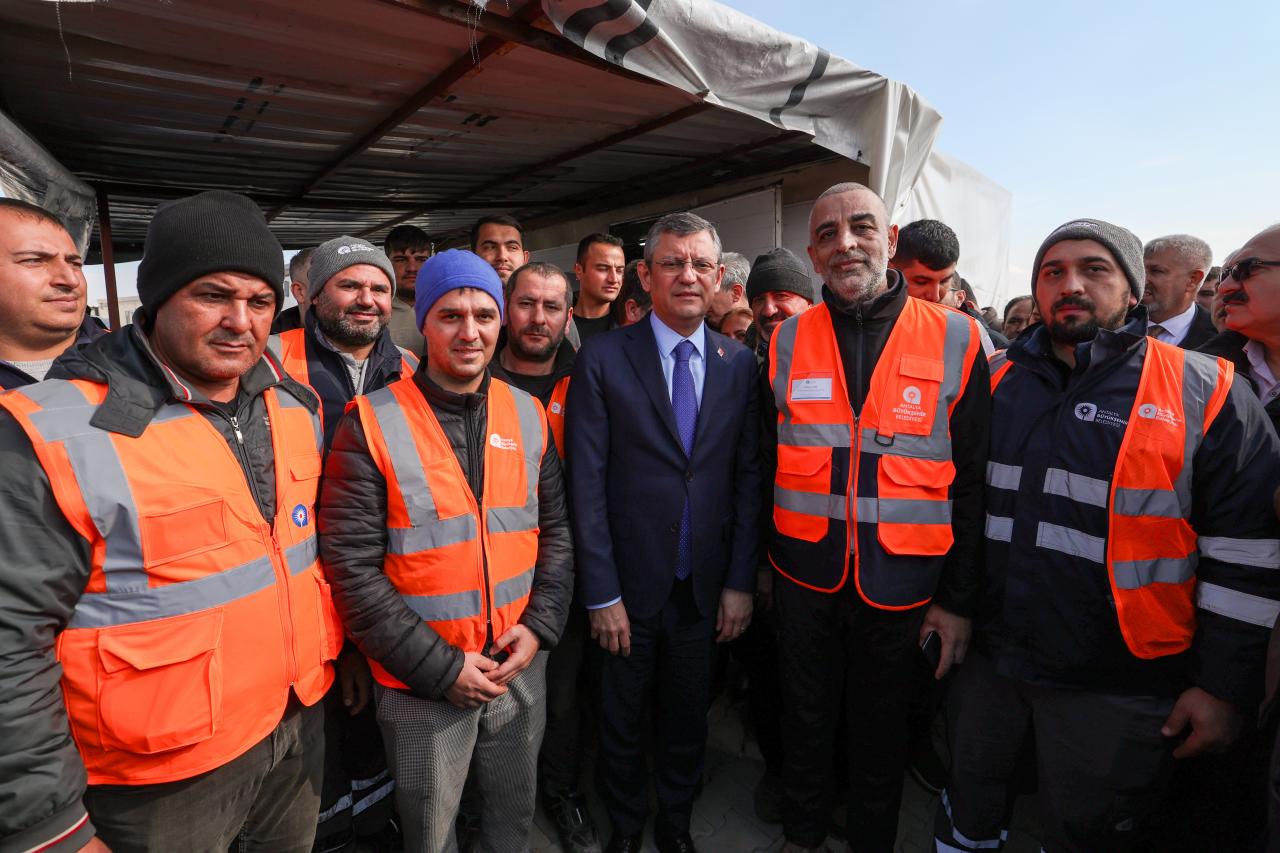 Cumhuriyet Halk Partisi Genel Başkanı Özgür Özel, Gaziantep Nurdağı'nda...