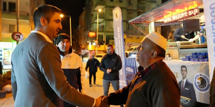 Kartal Belediyesi’nden Kandil Simidi ve Hayır Lokması İkramı