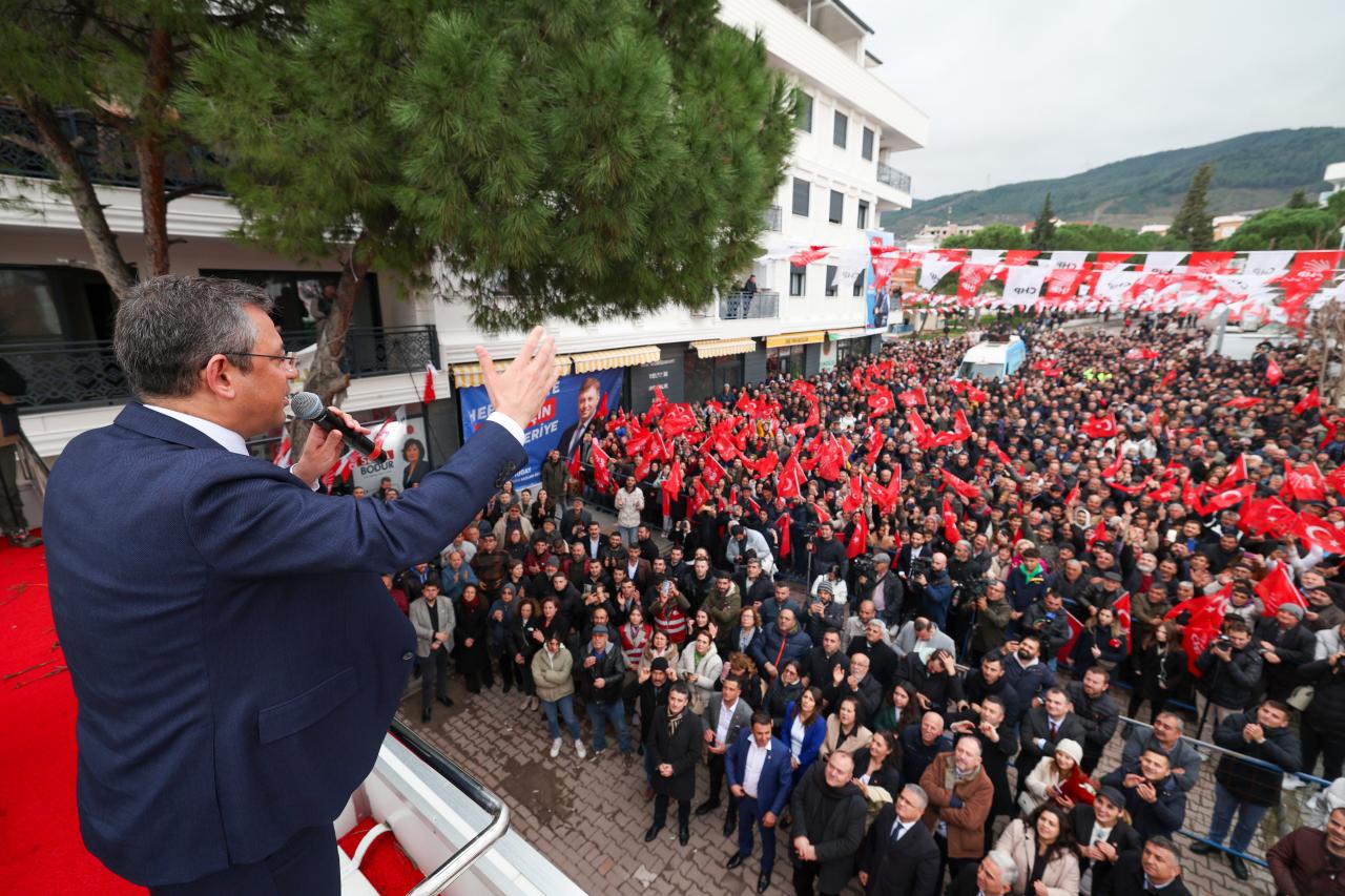 CHP Genel Başkanı Özgür Özel’den Erdoğan’a: Tehditte Bulunmaya, Vatandaşın Gözüne Baka Baka Yalan Söylemeye Devam Ediyor