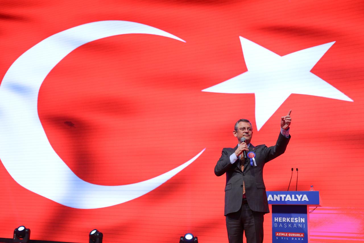 CHP Lideri Özgür Özel, Antalya’dan Seslendi: “Size Türkiye İttifakını Emanet Ediyorum”