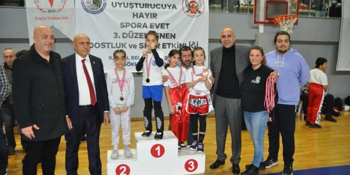 Kartal Belediyesi’nden ‘Uyuşturucuya Hayır Spora Evet’ Dostluk Etkinliği