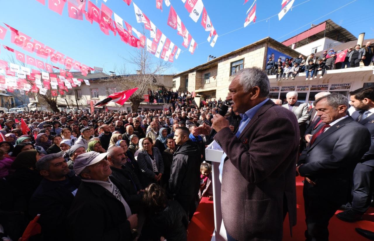 Adana’nın Dört Bir Yanı Zeydan Karalar’da Hemfikir…