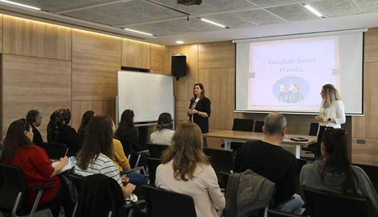 Destek Eğitim Merkezi’nden Velilere Rehberlik Semineri