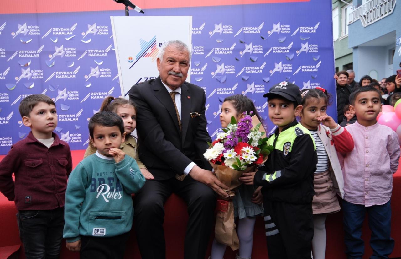 Başkan Zeydan Karalar’ın Hizmet Yağmuru, Haydaroğlu Gündüz Bakımevi İle Sürdü