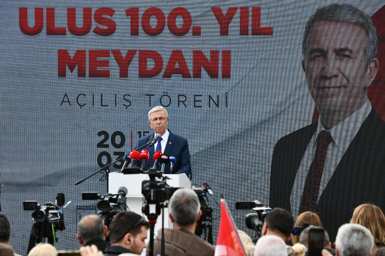 ULUS TARİHİ KENT MERKEZİ’NDE BÜYÜK DÖNÜŞÜM: ULUS 100. YIL MEYDANI AÇILDI