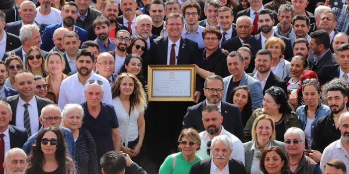 Sarıyer Belediye Başkanı , mazbatasını alarak görevine başladı