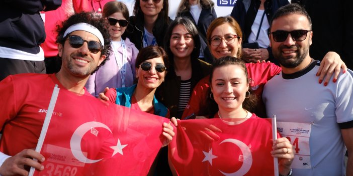 ASYA ETABI ÜSKÜDAR DA 19 MAYIS COŞKUSU