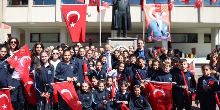 Eyüpsultan’da 19 Mayıs kutlamaları gençlik yürüyüşle başladı