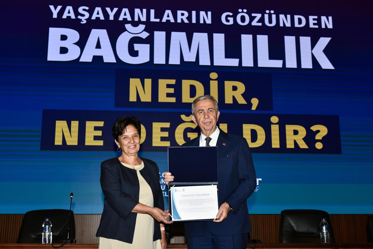 ANKARA BÜYÜKŞEHİR BELEDİYESİNDEN “BAĞIMLILIK NEDİR, NE DEĞİLDİR?” PANELİ