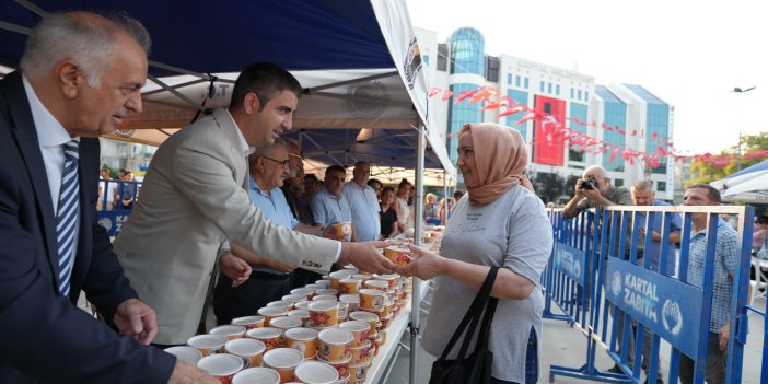 KARTALLILAR, AŞURE İKRAMINDA BİR ARAYA GELDİ