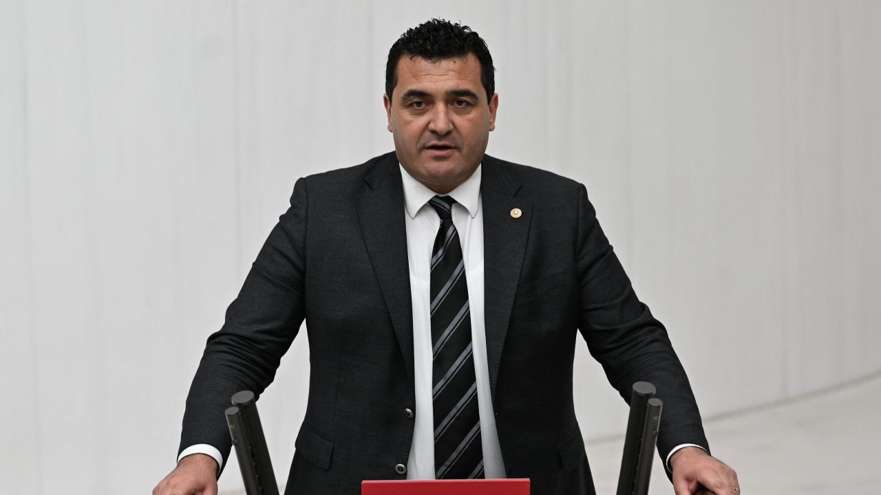 Ulaş Karasu: İnstagramı Hemen Açın, Ülkemizi Dünyaya Rezil Ediyorsunuz”