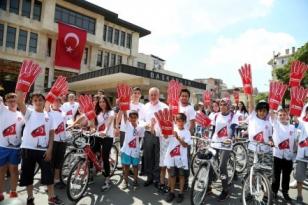 Gençler 15 Temmuz&apos;u unutmadı, unutturmadı