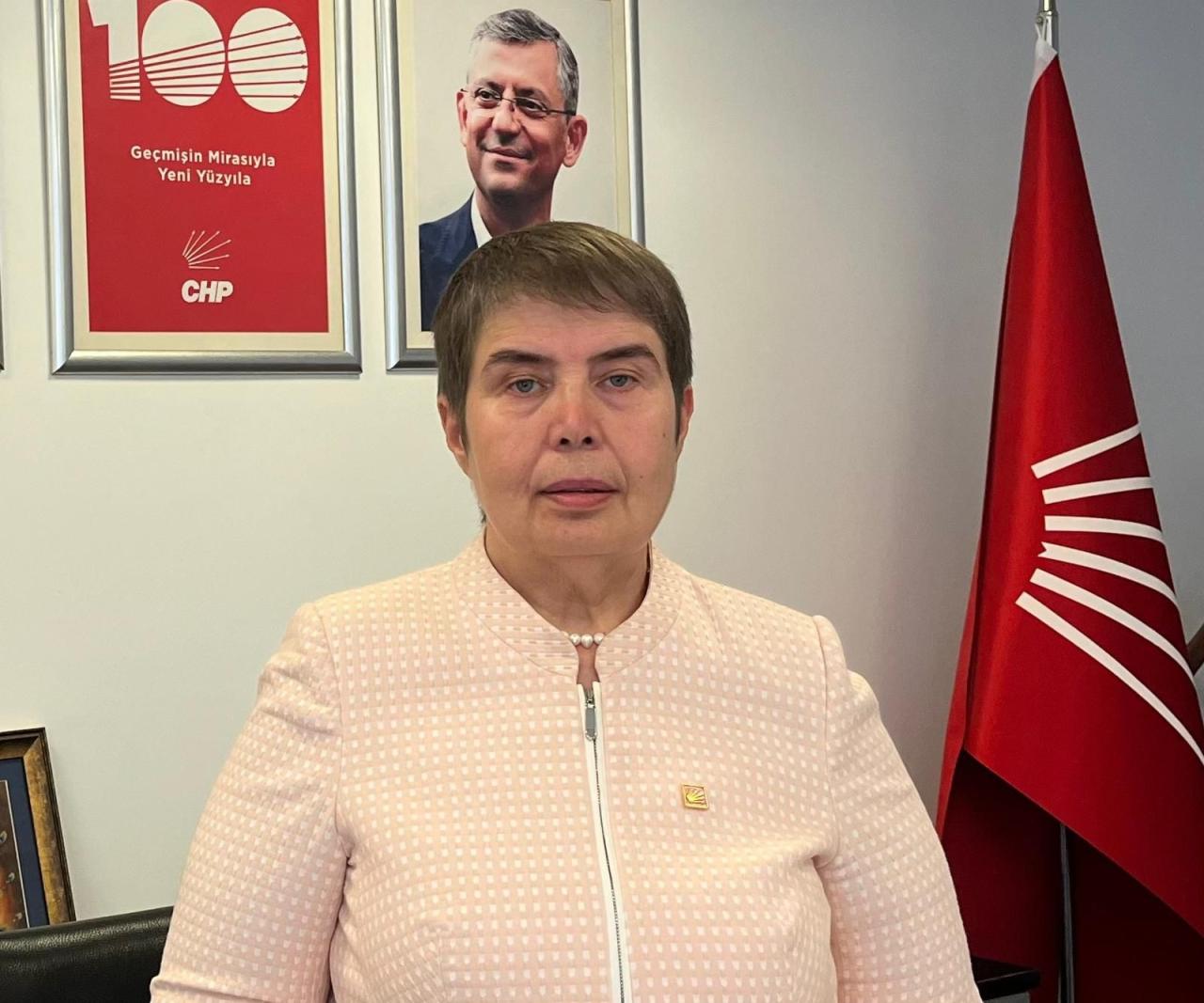 Zeliha Aksaz Şahbaz: “Sağlık Bakanlığı’nın Yandaş Grupların Yönetimine Teslim Edilmesi Kabul Edilemez”