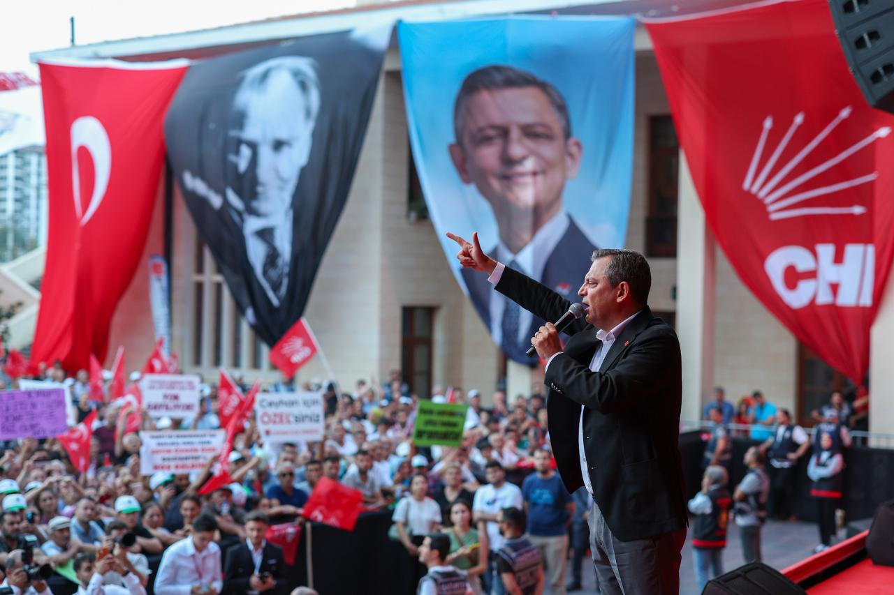 Cumhuriyet Halk Partisi Genel Başkanı Özgür Özel: “Biz Gücümüzü Fıstık Bahçesine Damlattığımız Alın Terinden Alıyoruz”