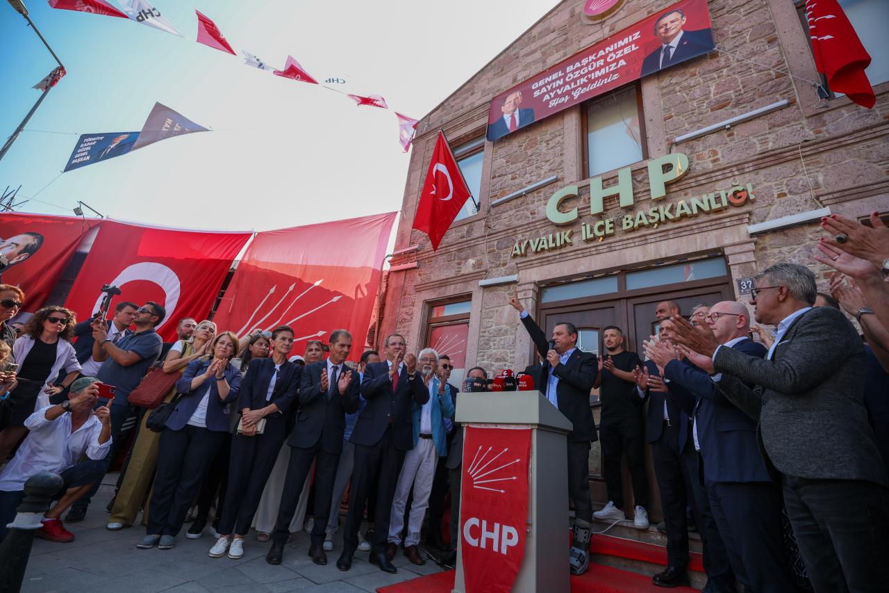 Cumhuriyet Halk Partisi Genel Başkanı Özgür Özel: “Yarın Hepiniz Adına Dilruba’yı Cezaevinde Ziyaret Edeceğim