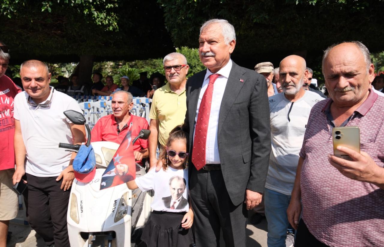 Başkan Zeydan Karalar, Vali Yavuz Selim Köşger ve Kent Protokolü Resmi Törenlerle 30 Ağustos Zafer Bayramı’nı Kutluyor