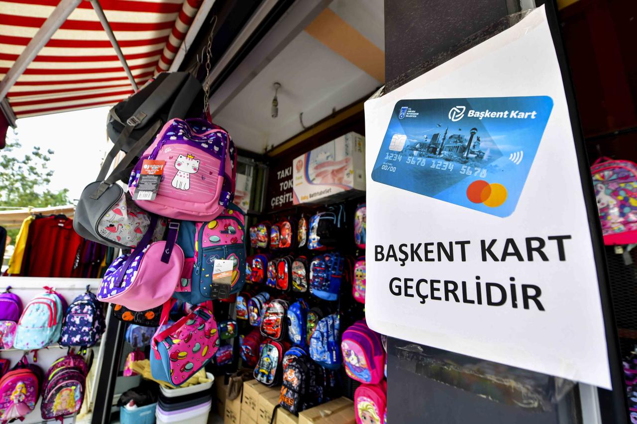 ANKARA BÜYÜKŞEHİR BELEDİYESİNDEN BİR İLK DAHA: OKUL KIYAFETİ DESTEĞİ