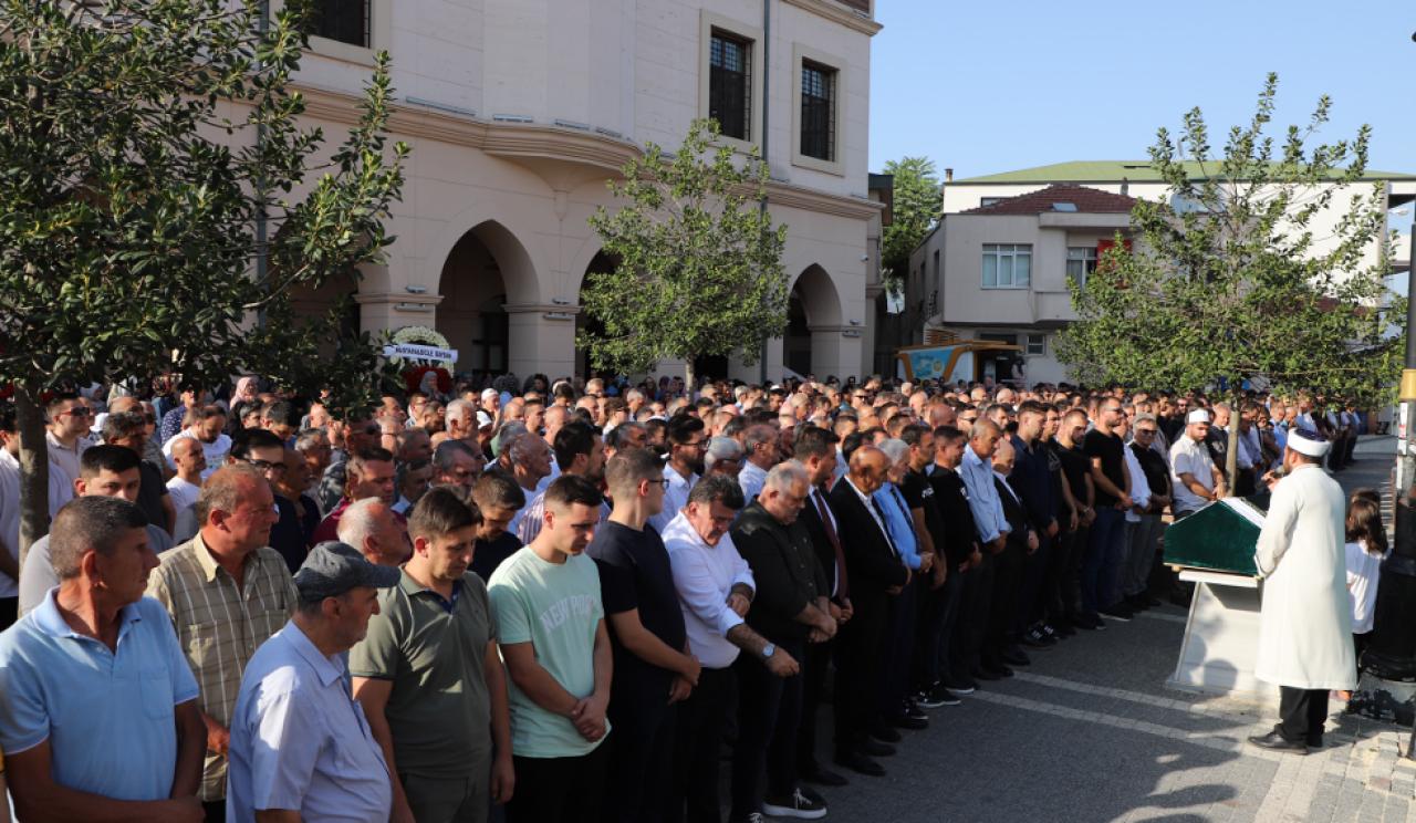 Büyükçekmece Belediyesi İlhami Engin’i son yolculuğuna uğurladı