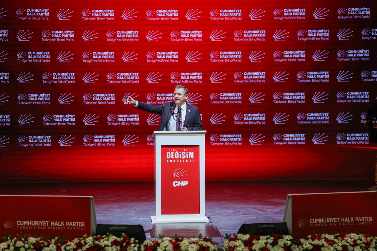 Cumhuriyet Halk Partisi Lideri Özgür Özel: “Tüzük Yapmak, Anayasa Yapmak Gibi Bir İştir”