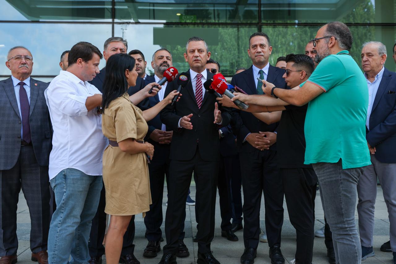 CHP Genel Başkanı Özgür Özel: “Bugünden Seçimin Gününü Söyleyelim; Bir Sene Anlatalım, En Büyük Hakem Kararı Versin”