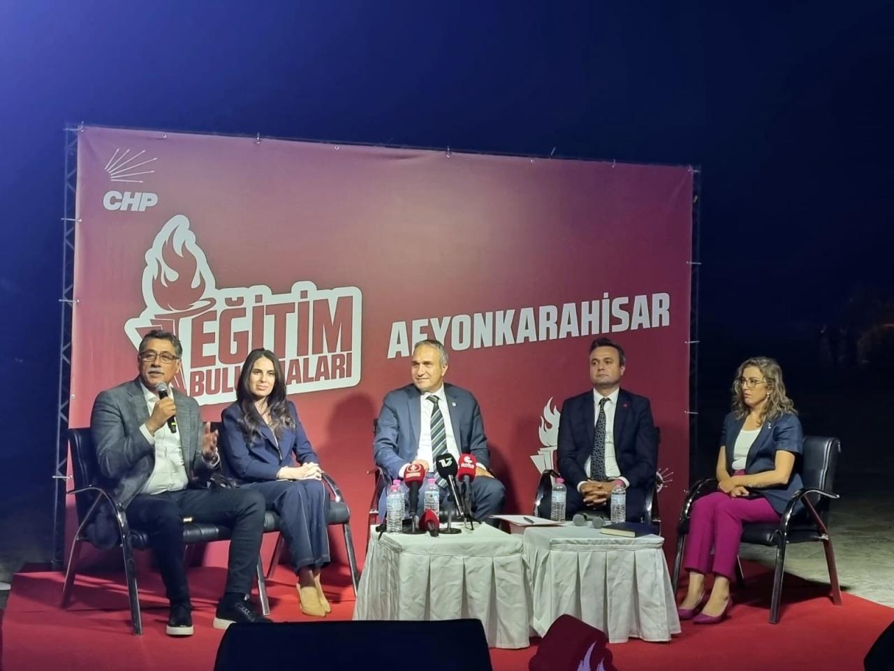 Suat Özçağdaş: ''CHP İktidarında Bir Köyde Bir Öğrenci Varsa Bile O Köyde Okullar Açık Olacak