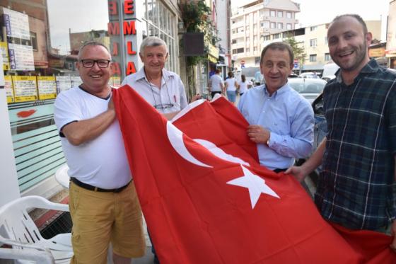 ZAFER COŞKUSUNA SİZ DE ORTAK OLUN