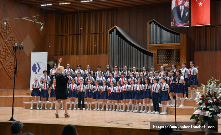 Çocuk Korosu yeni seslerini arıyor