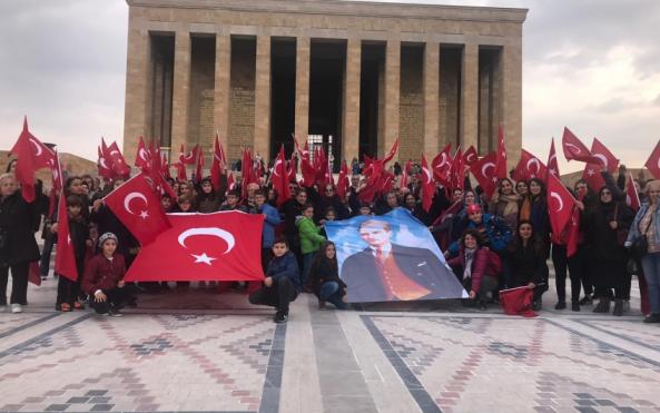 BAKIRKÖYLÜLER, ANITKABİR’DE ATAMIZI ANDILAR