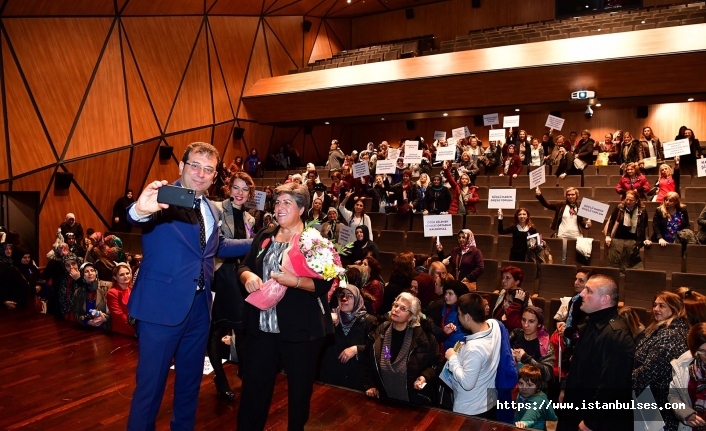 Beylikdüzü'nde Kadın Hakları Ve Politikaları Konuşuldu