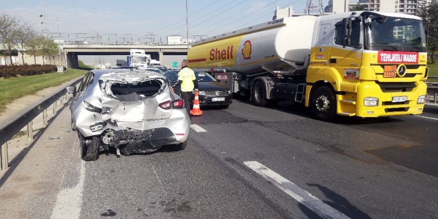 Takla atan araçtan burnu bile kanamadan çıktı