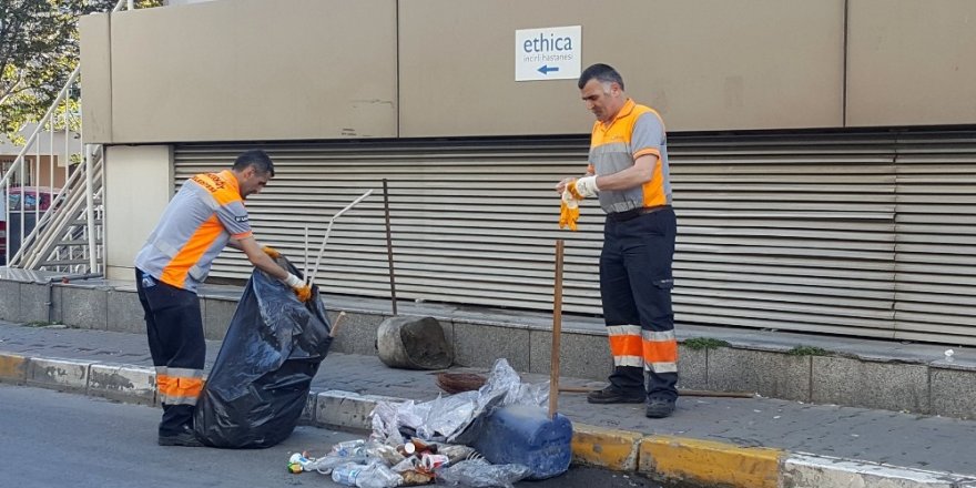 1 Mayıs kutlandı, alanları temizlemek yine işçilere kaldı