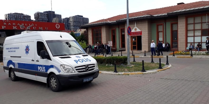 Beşiktaş saldırısında yaralanan polis memuru şehit oldu