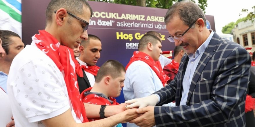 Eyüpsultanlı özel çocuklar bir günlüğüne “Mehmetçik” olacak