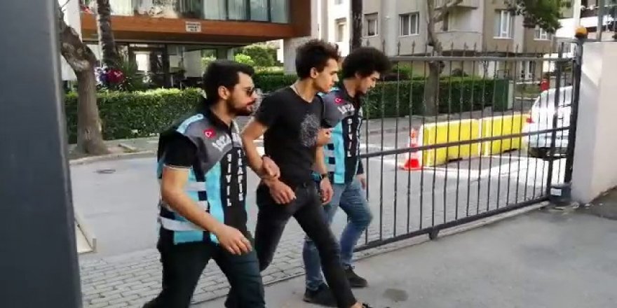 Kadıköy’de trafikte “drift” yapan maganda yakalandı