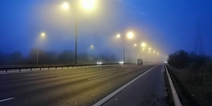 Kadıköy istikametini yoğun sis  kapladı