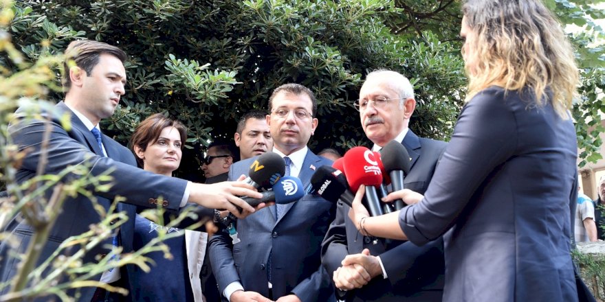 CHP GENEL BAŞKANI KILIÇDAROĞLU VE MİLLET İTTİFAKI İBB BAŞKAN ADAYI İMAMOĞLU, İLK İBB BAŞKANI HIZIR BEY'İN KABRİNİ ZİYARET ETTİ