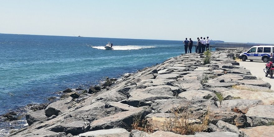 Avcılar’da denizden erkek cesedi çıktı