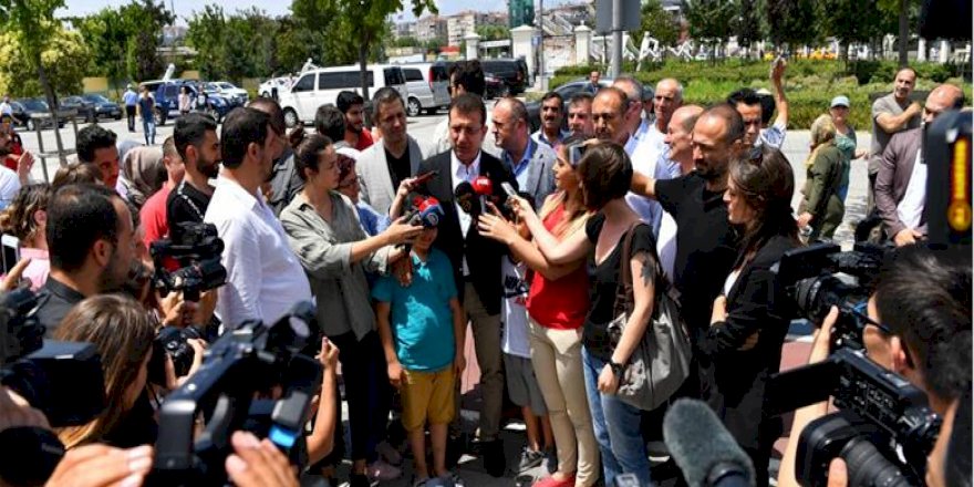 İMAMOĞLU'NDAN ÇAY YANITI: "SEÇİMDEN ÖNCE ÇOK LEZZETLİ OLURDU, SAYIN YILDIRIM TEBRİK İÇİN İBB'YE GELİR ÇAYIMIZI İÇERİZ"