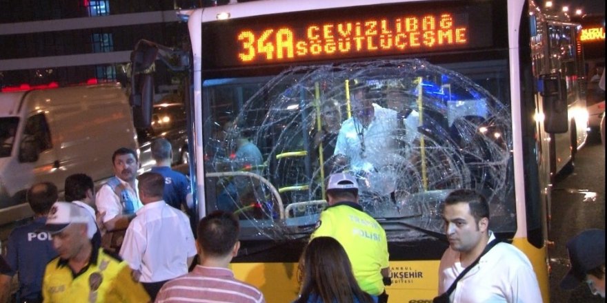 Şişli’de metrobüs kazası: 2 yaralı